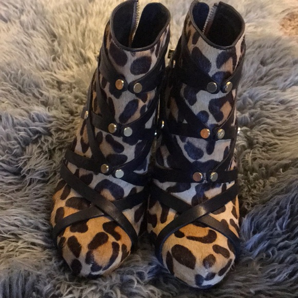 House of Harlow pony hair wedge 6.5 - Picture 3 of 6